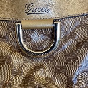 Gucci crossbody bag in good condition.